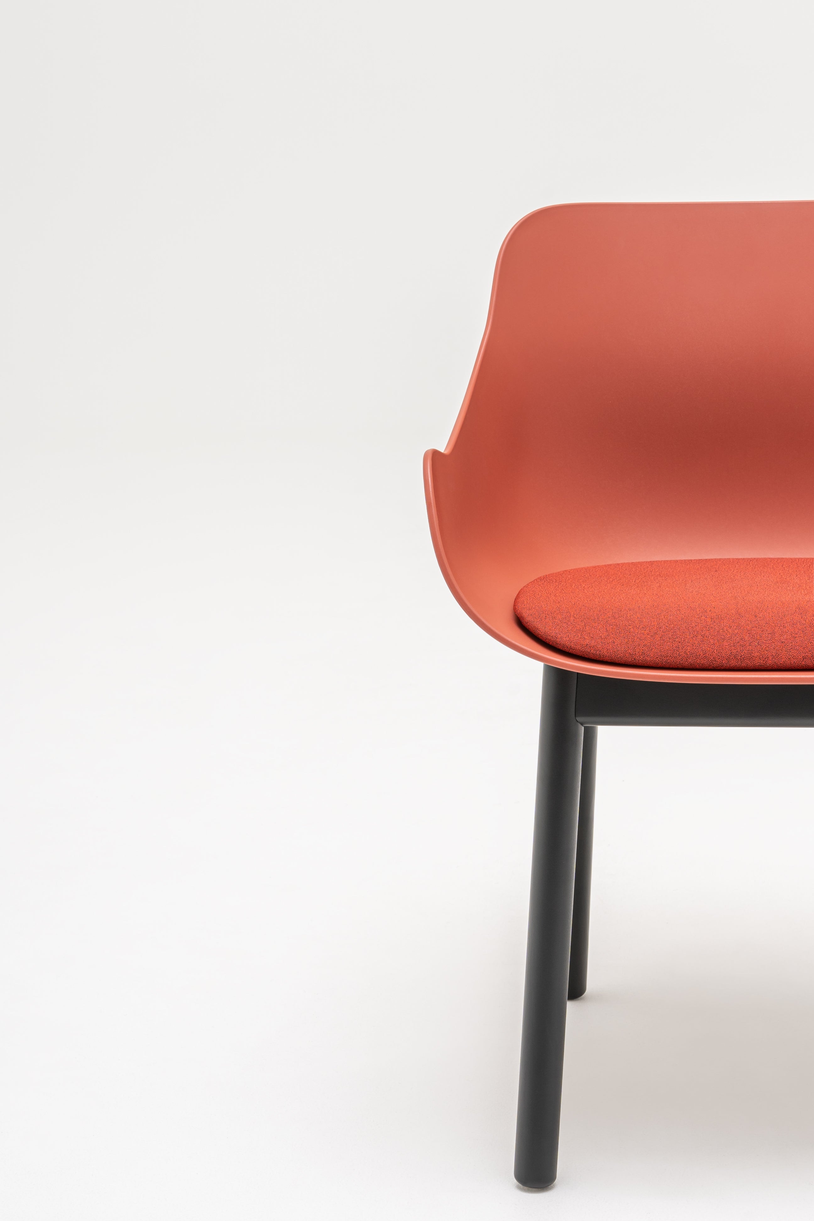 Holzbasis des baltischen Remixstuhls