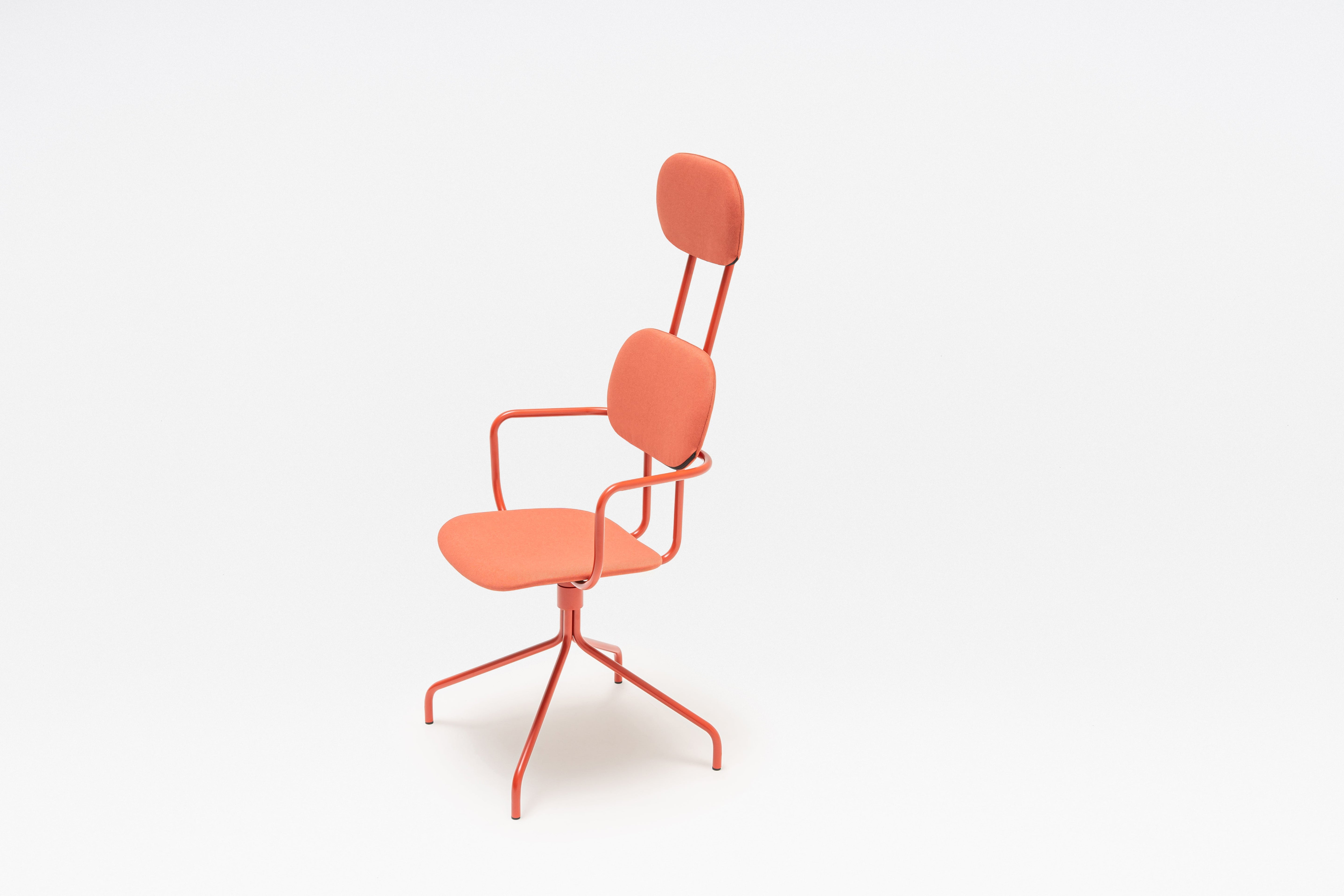 Rotationsstuhl mit neuer Schulkopfstütze gepolstert