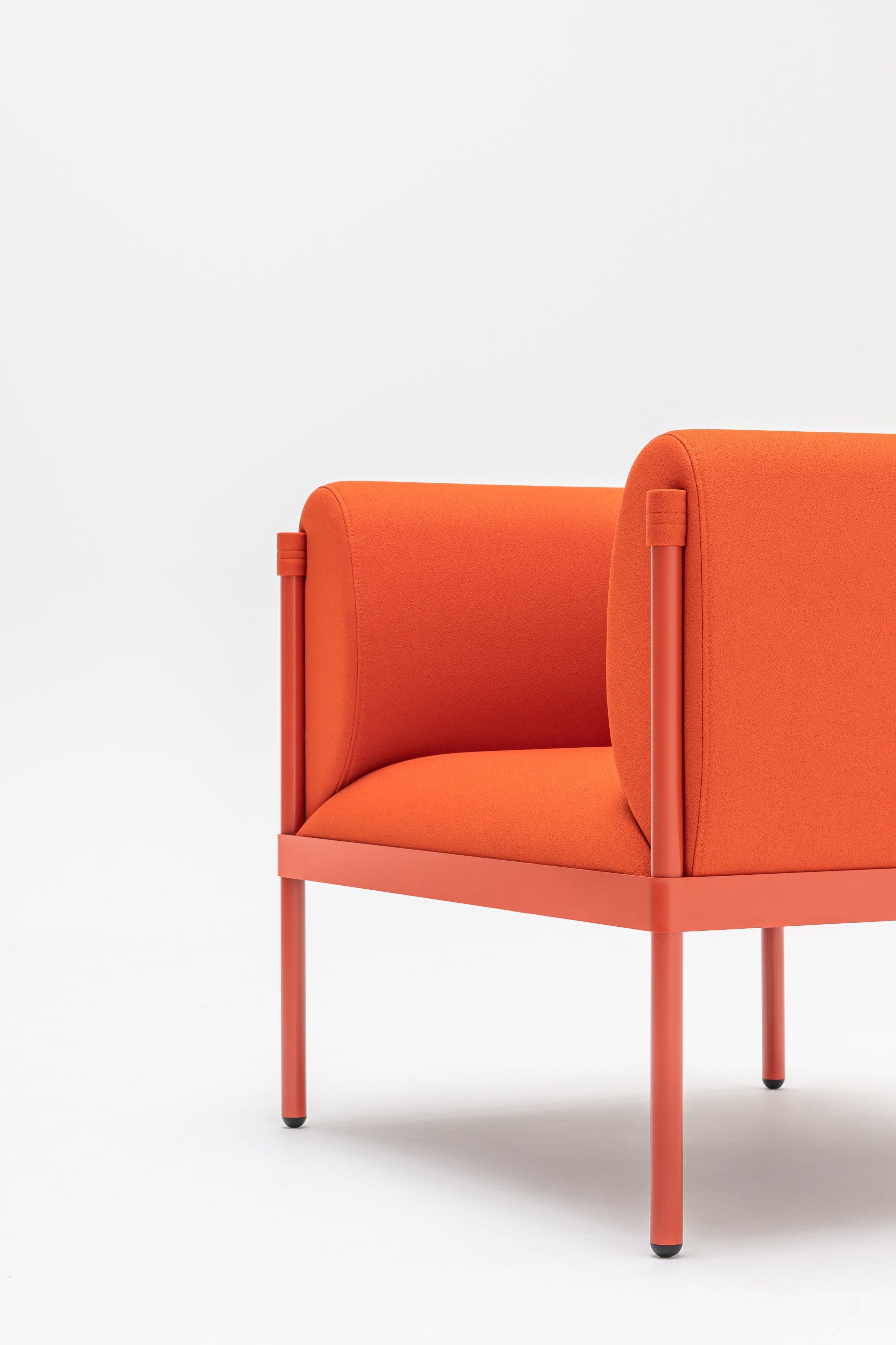 Niedriger gepolsterter Stelzenrohr