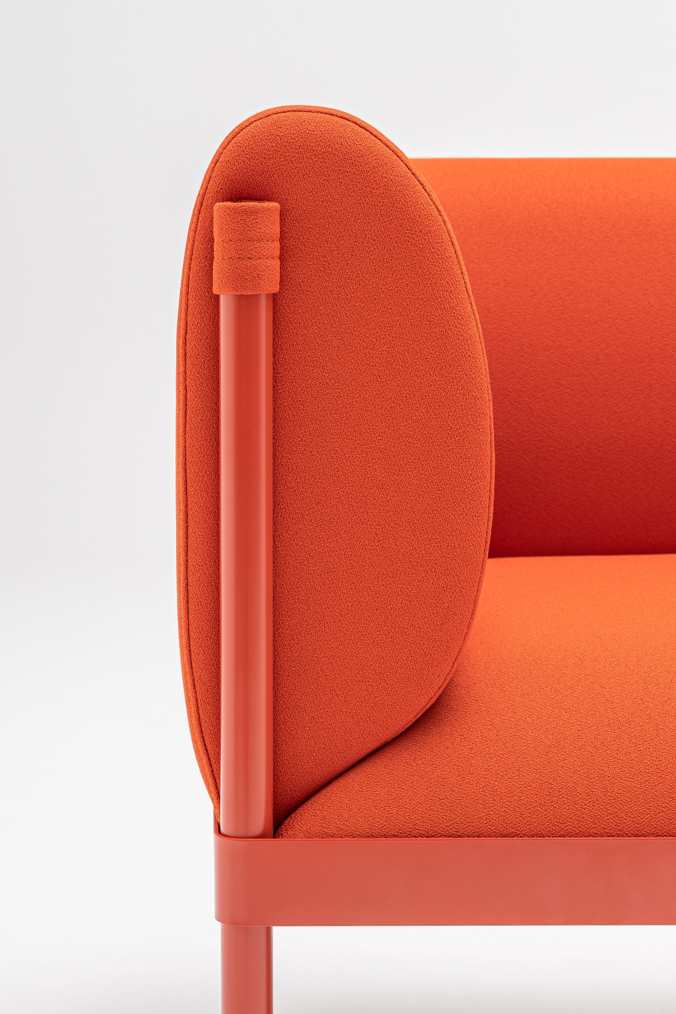 3-Sitzer-Sofa niedrig gepolsterte Stelzen