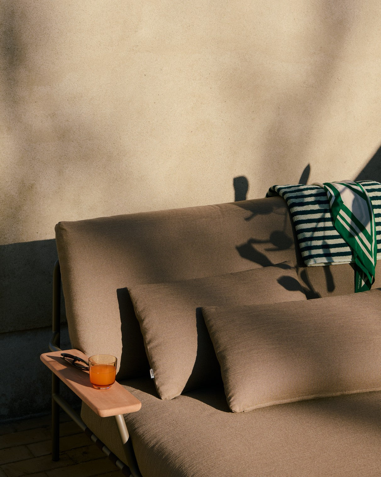 Outdoor Daybed with Armrests SETTLE Brown with Taupe Base