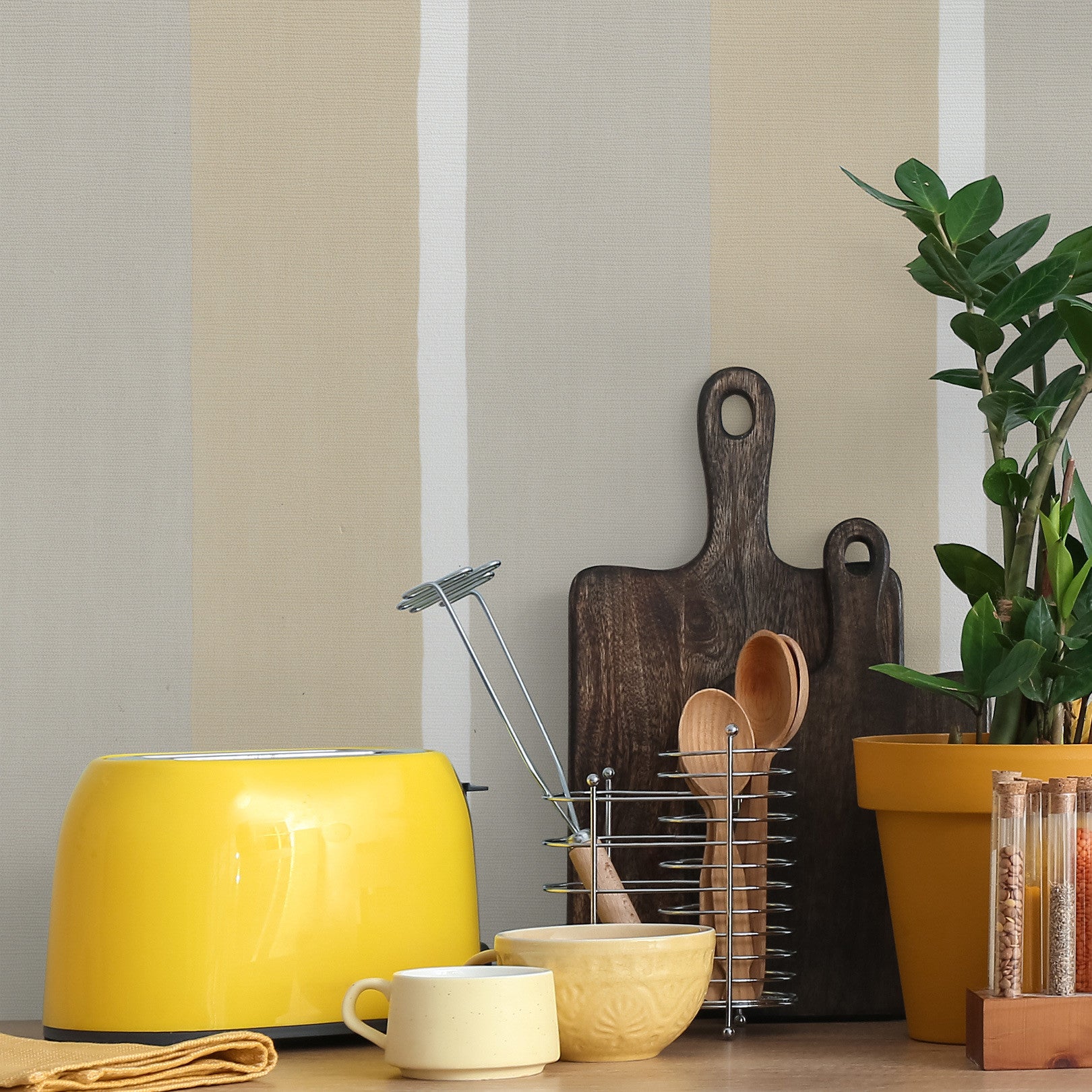 Strukturtapete, die gestreiftes Leinen imitiert SINOPIA - TRAVERTIN/GRÈGE travertin mit Braun