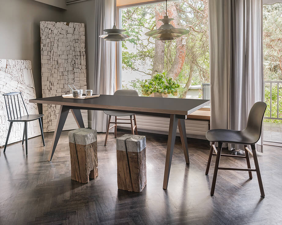 Tisch ST CALIPERS schwarz