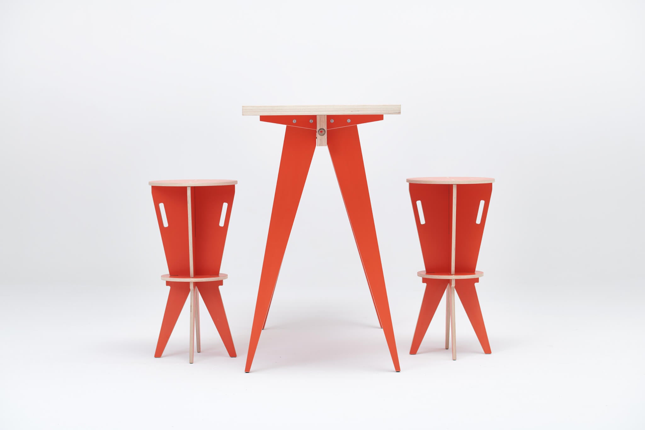 ST CALIPERS SHARE table red