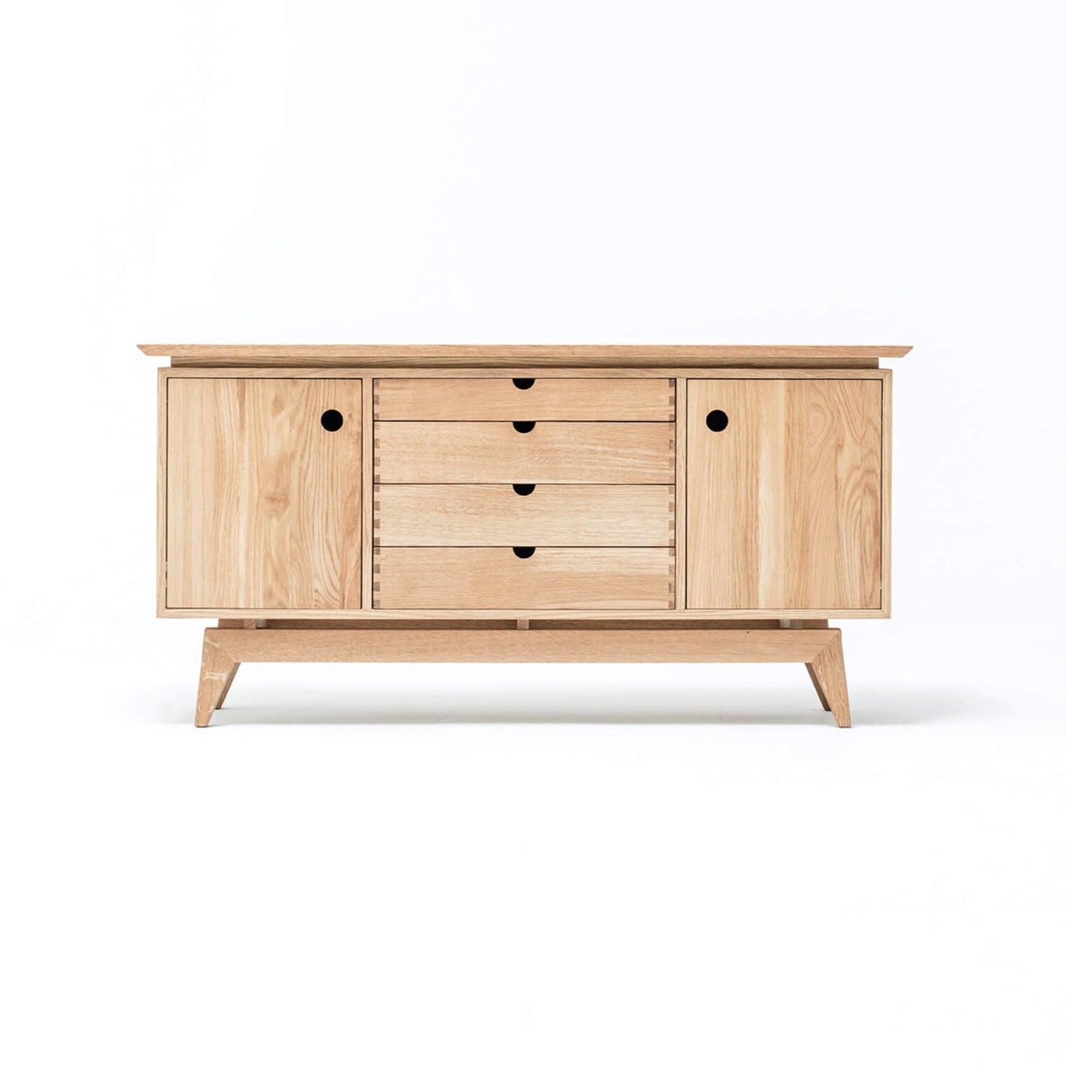 ST oak chest of drawers