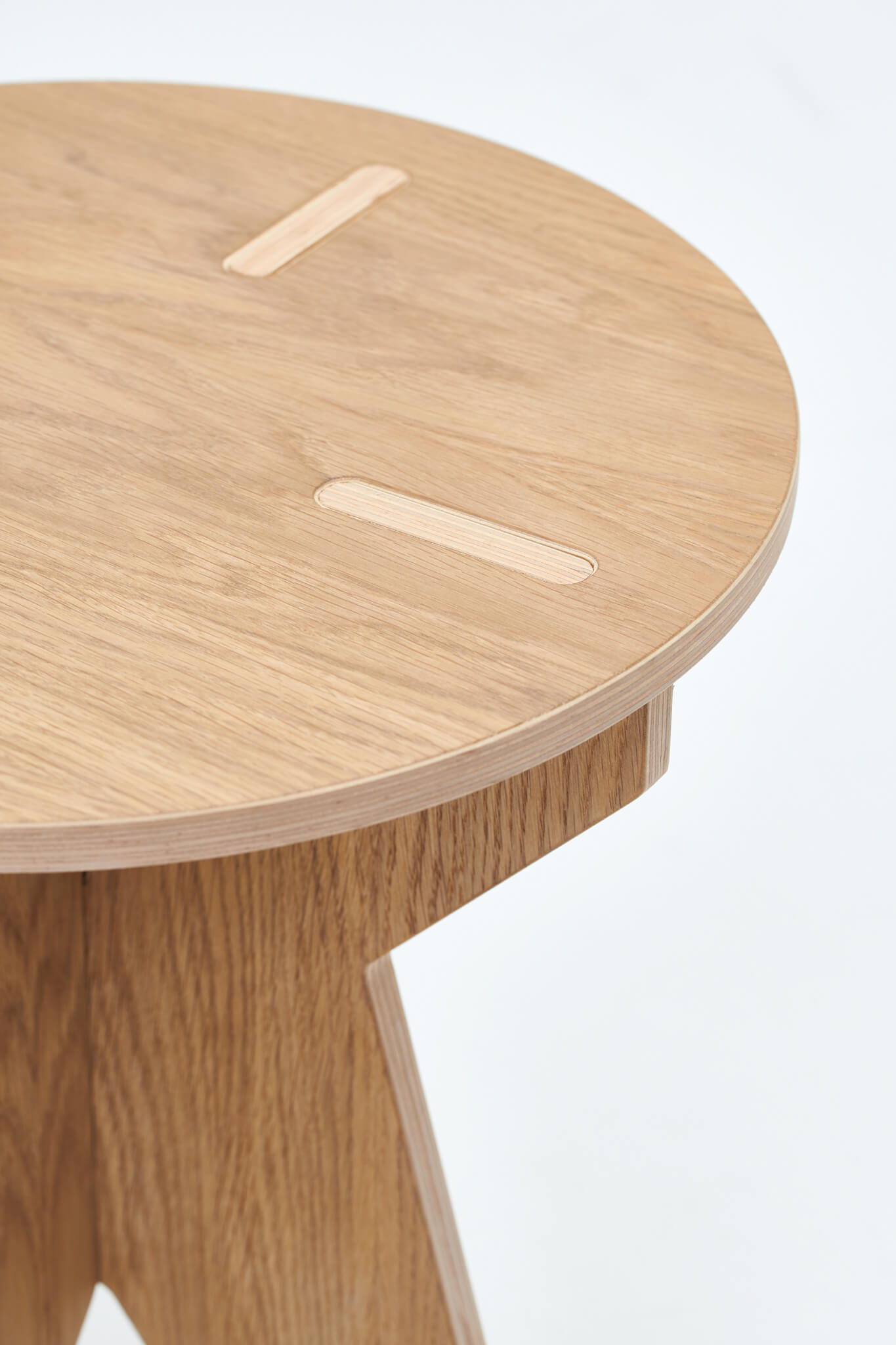 ST STOOL oak veneer
