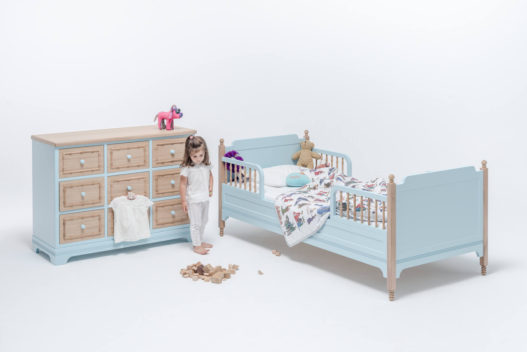 Kommode SOFIA 9 himmelblau