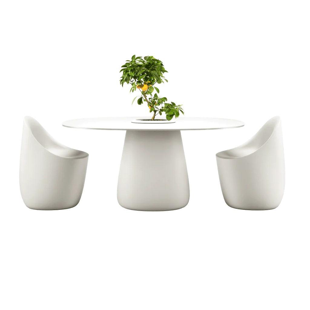 Stół ogrodowy z pojemnikiem COBBLE biały Qeeboo    Eye on Design