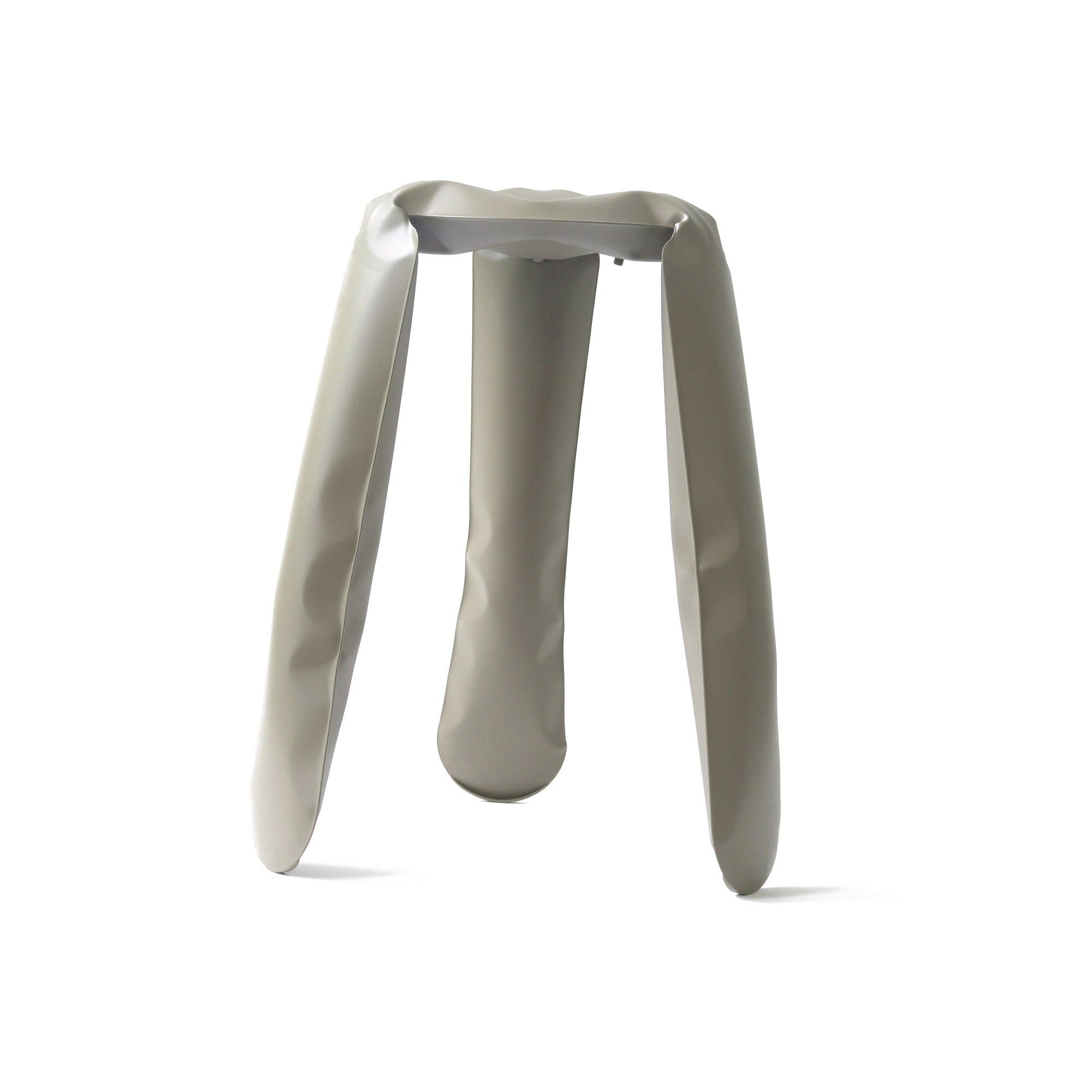 Stołek PLOPP beżowy mat Zieta Studio    Eye on Design