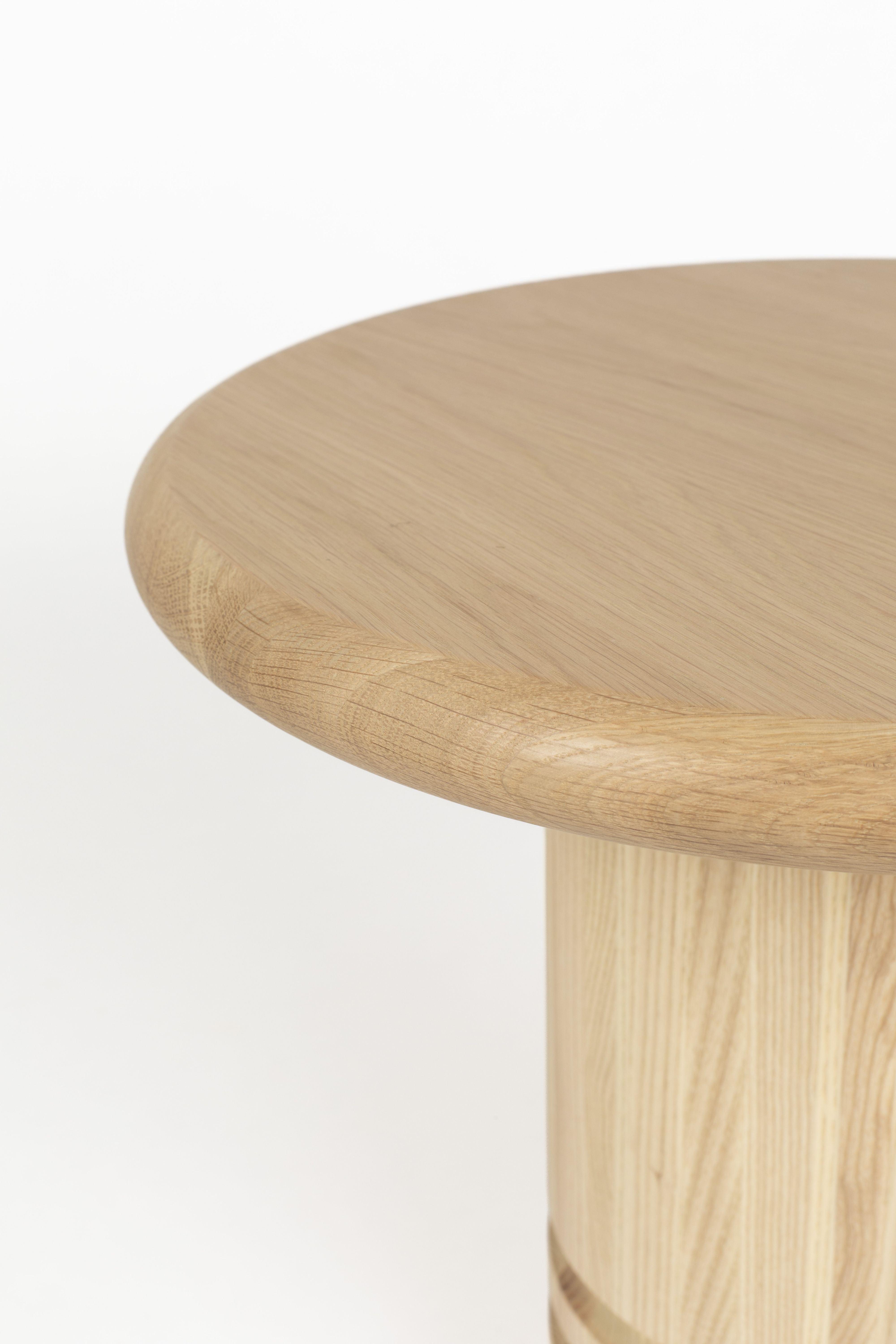 Stolik boczny CHUNK drewniany Zuiver    Eye on Design
