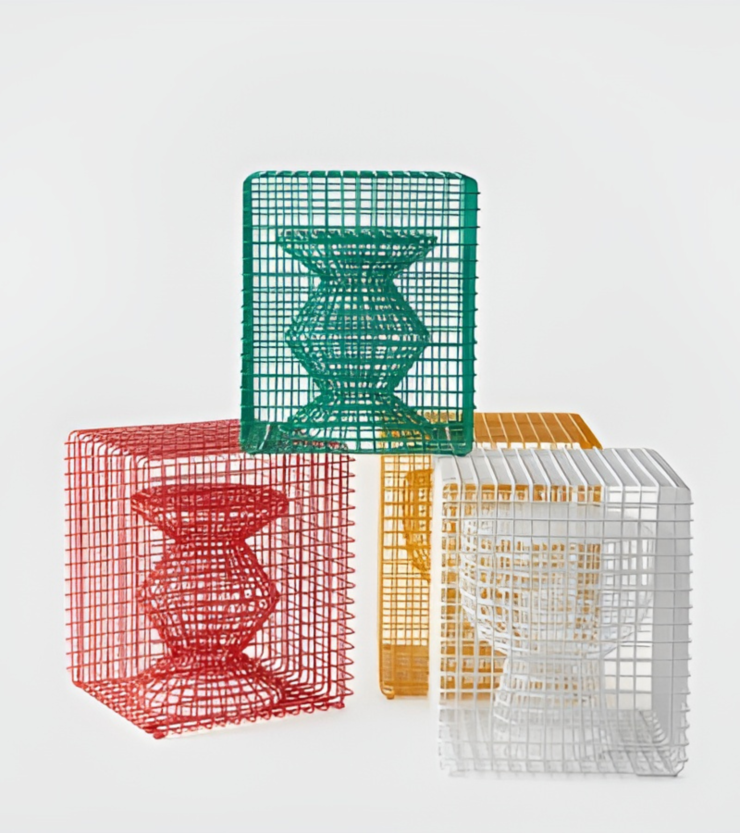 TIP TAP WIRE silberner dekorativer Hocker