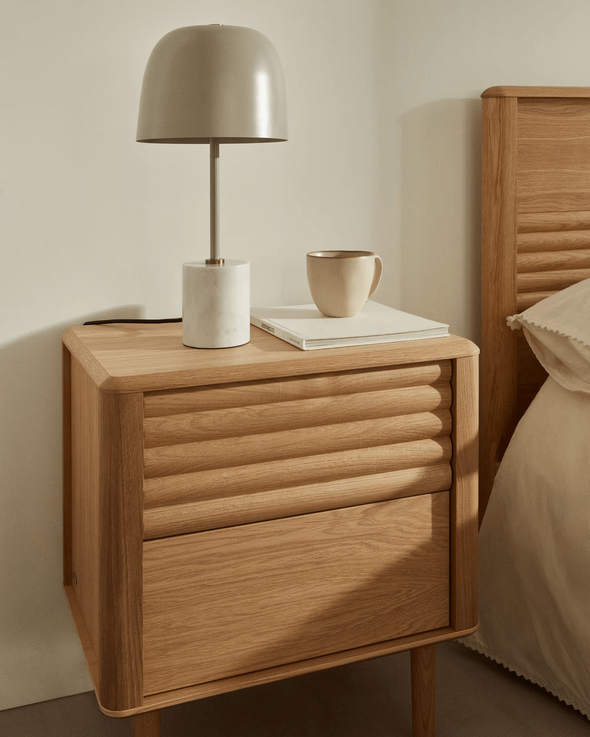 Szafka nocna LENON fornir dębowy – Kave Home