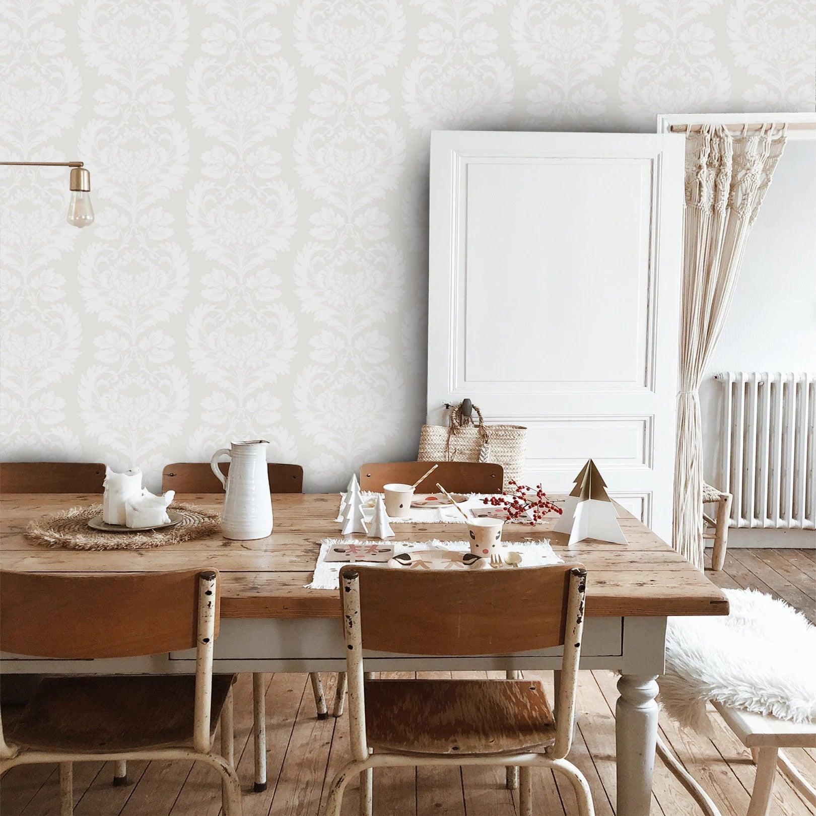 Tapete mit pflanzlichen Ornamenten ARCHIVE TRADITIONAL - Hovingham sandfarben
