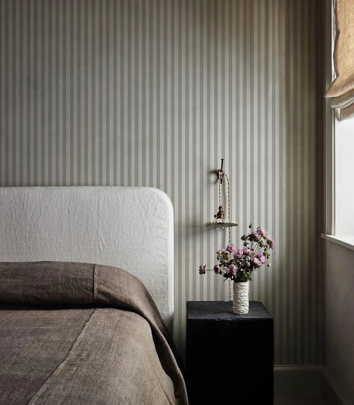 Wallpaper with geometric striped pattern STRIPE MEADOW MIST light green with gray