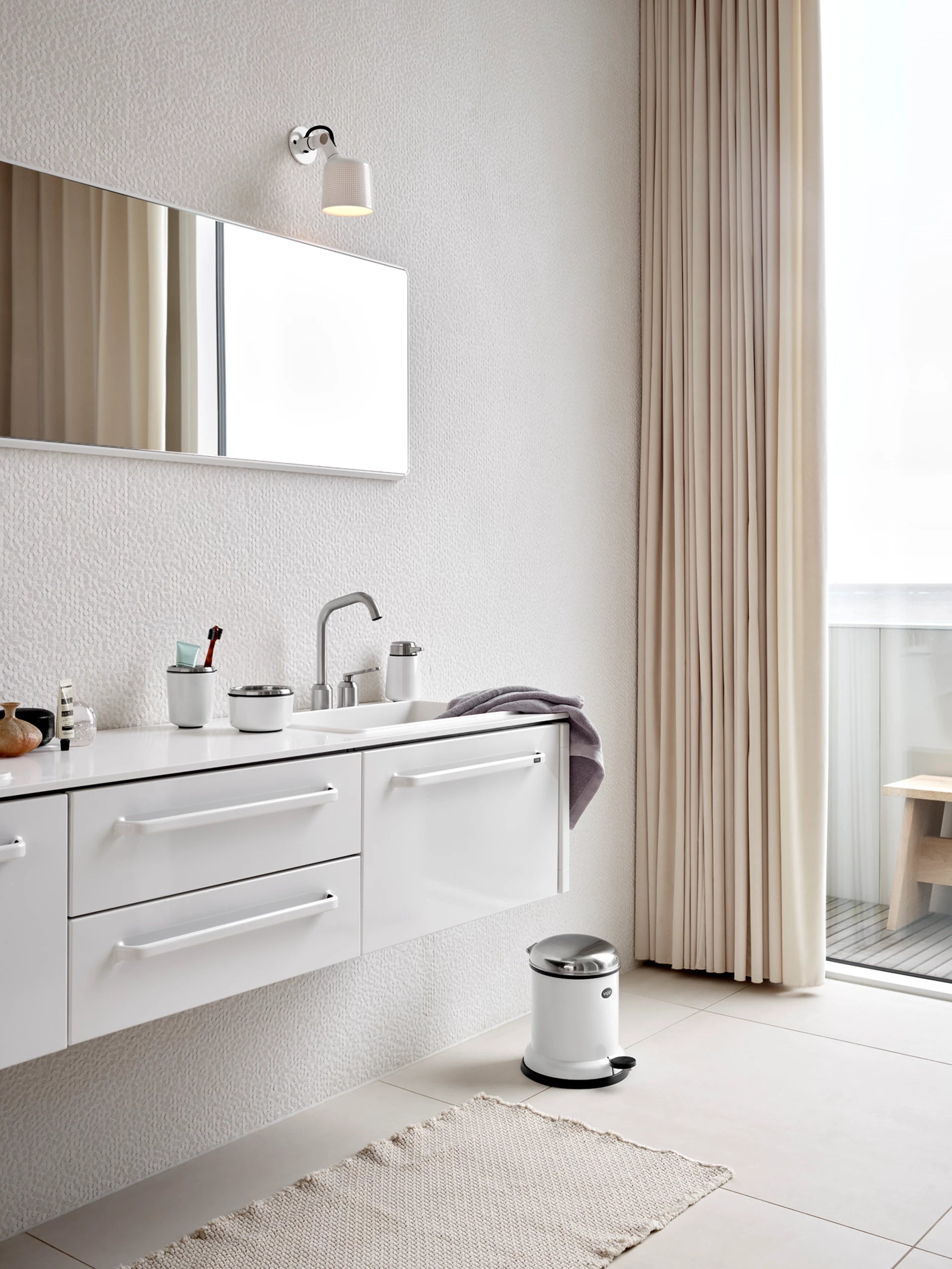 Kosz na śmieci PEDAL BIN weiß