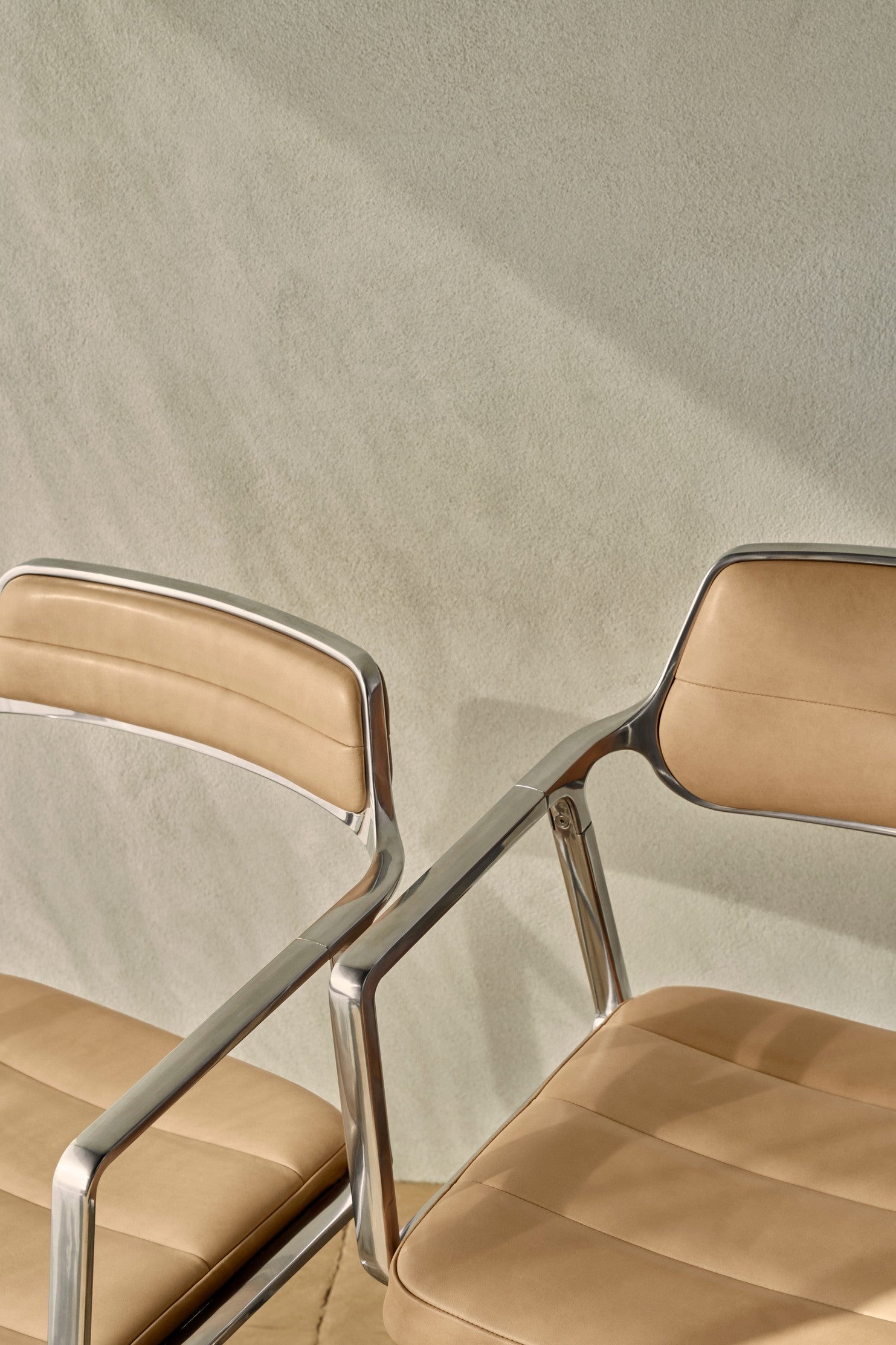 Bürostuhl 453+ schwarze Leder mit Metallbasis