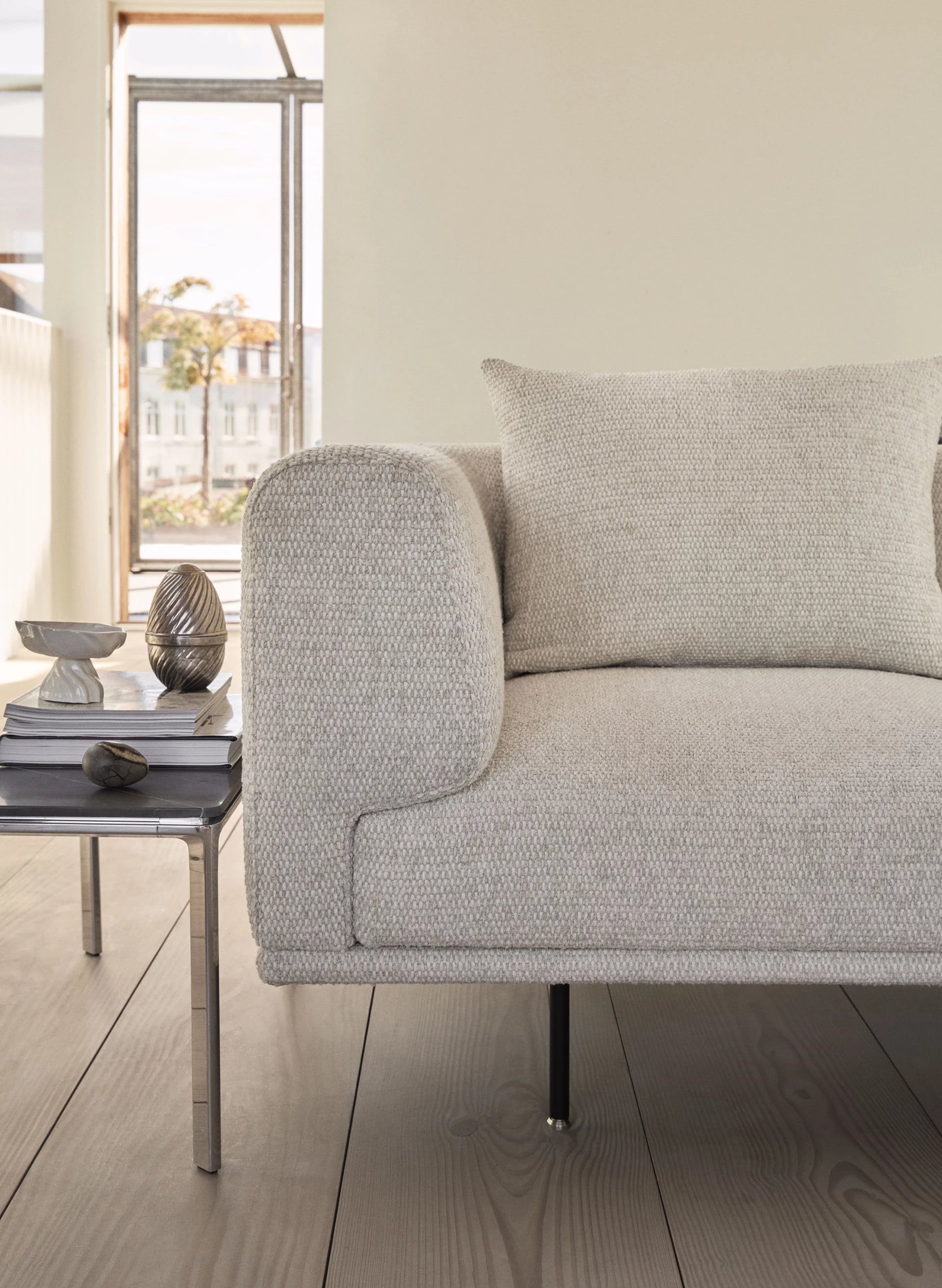 Sofa 3-sitzig CHIMNEY braun Boucle mit schwarzem Gestell