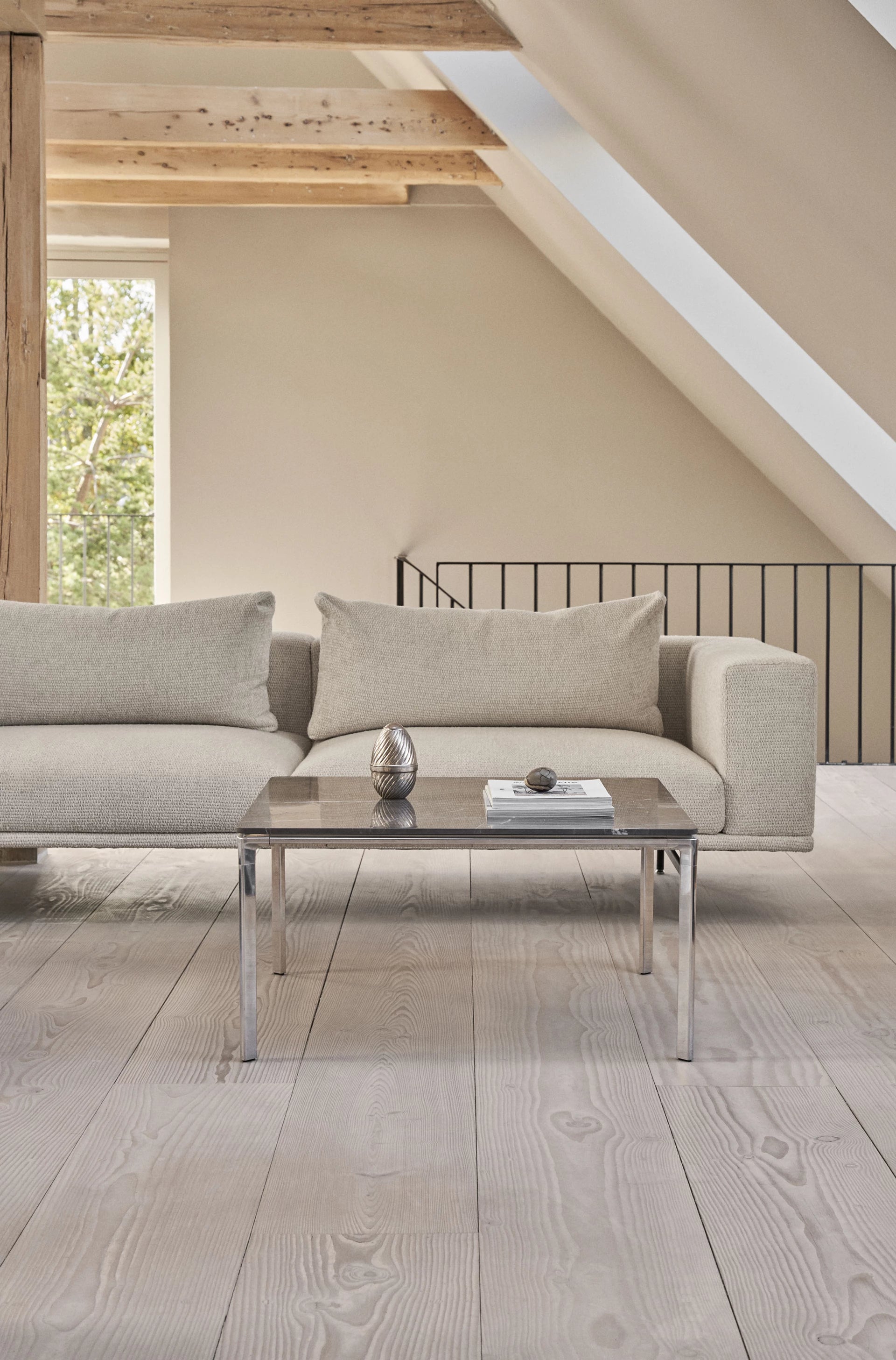 2-Seater Sofa LOFT Brown Boucle with Steel Base
