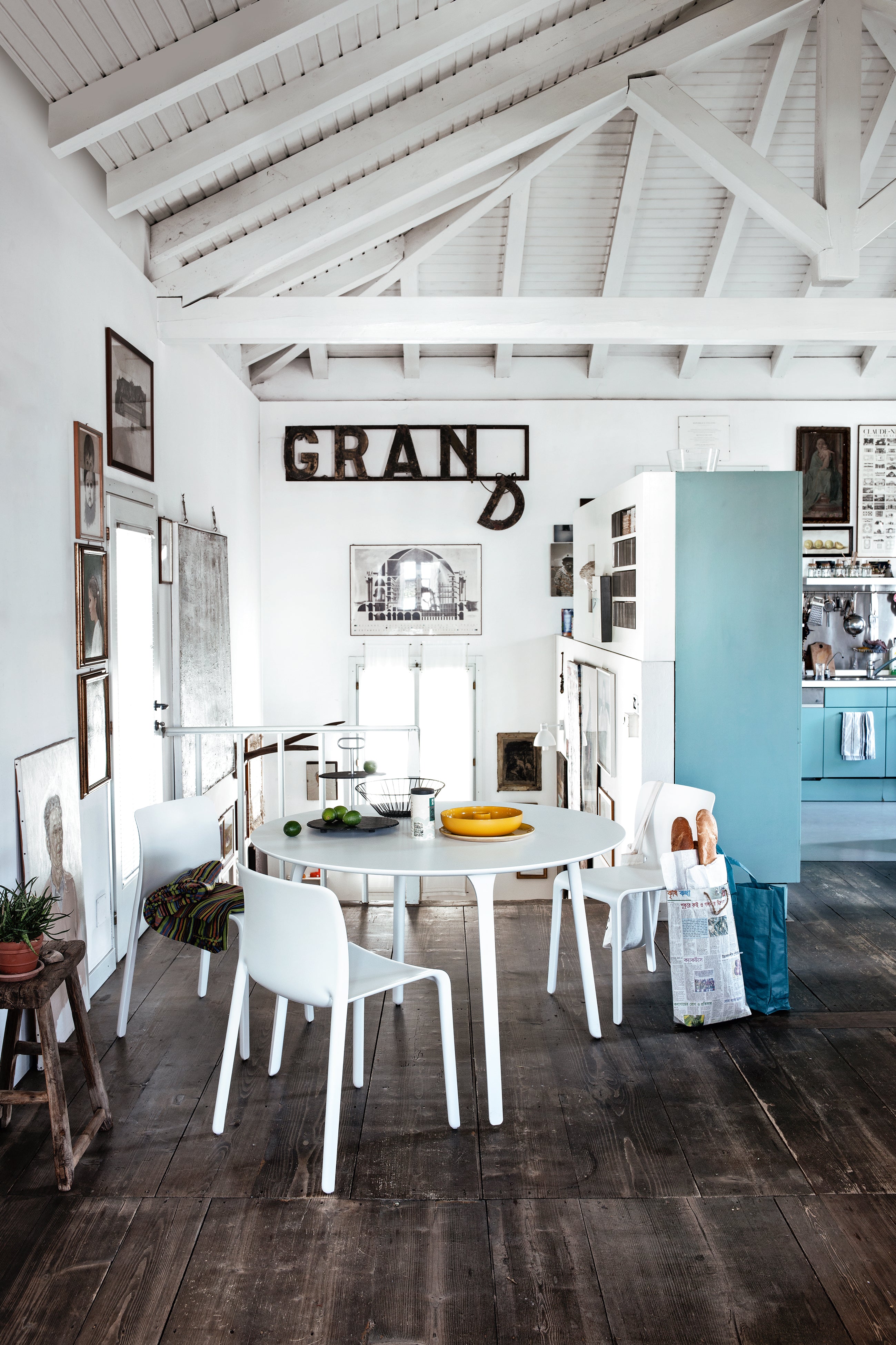 Krzesło zewnętrzne FIRST zielony Magis    Eye on Design