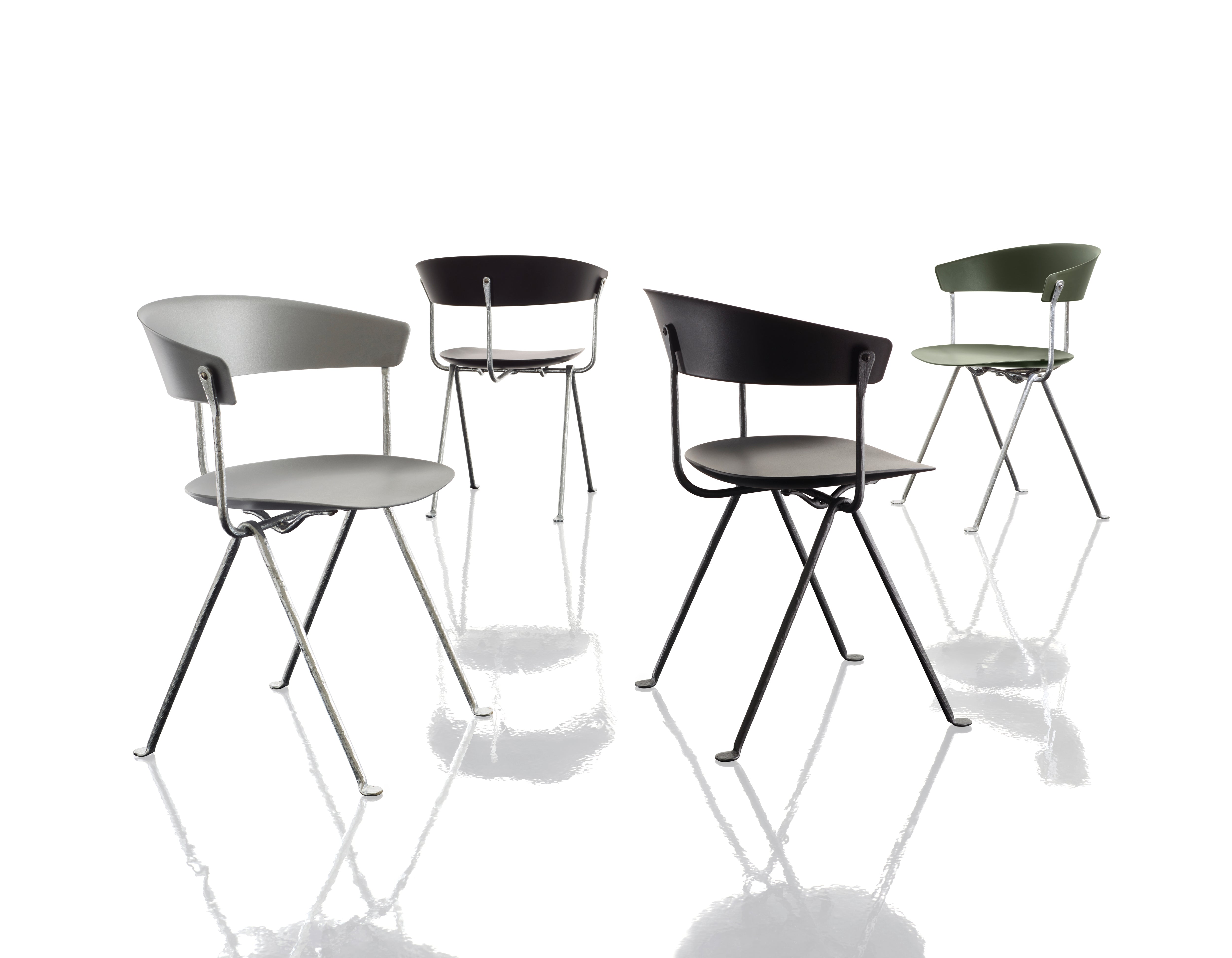 Krzesło OFFICINA antracytowa rama czarna skóra Magis    Eye on Design