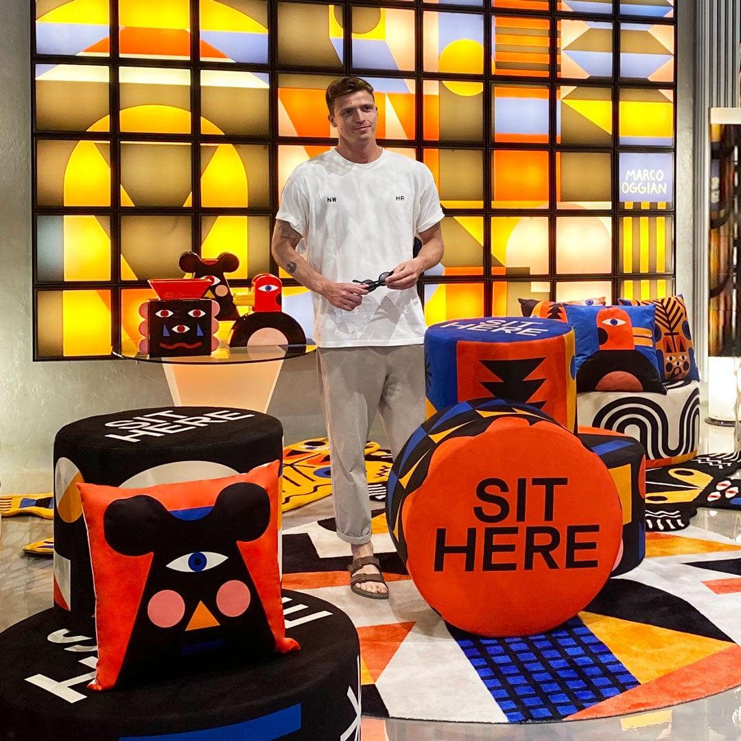 Puf SIT HERE niebieski Qeeboo    Eye on Design